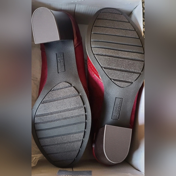 White Mountain Red Ankle Boots with Modern Silhouette - Picture 3 of 4